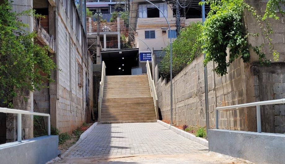 Acesso Renovado: Prefeitura de Cachoeiro Entrega Nova Escadaria no Bairro Paraíso