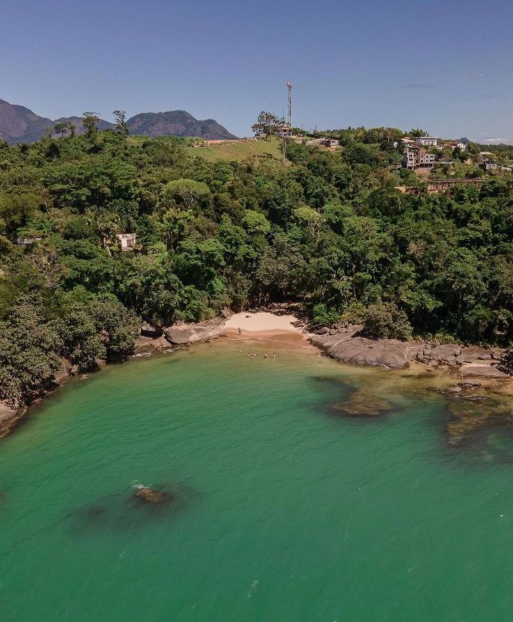 Maravilha Escondida: Desvendando os Segredos da Praia do Morcego em Guarapari