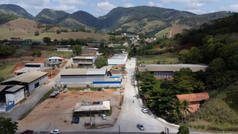 Avanço das Obras de Pavimentação no Distrito de Córrego dos Monos