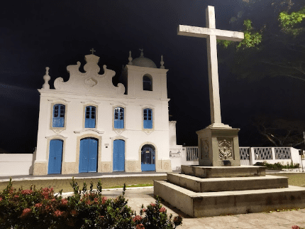 Antiga Matriz Recebe Apresentação Natalina Inédita em Guarapari