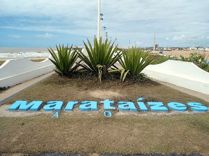 Emoção e Alegria: André e Felipe Brilham na Festa do Coco em Marataízes