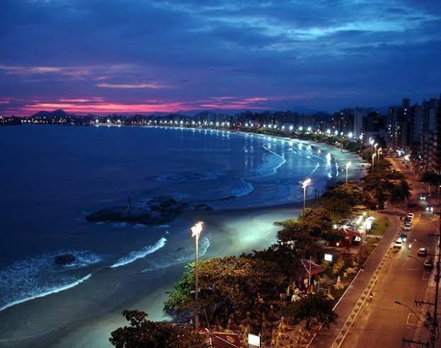 Magia do Cinema em Guarapari: Festival oferece sessões gratuitas e espetáculo à beira-mar