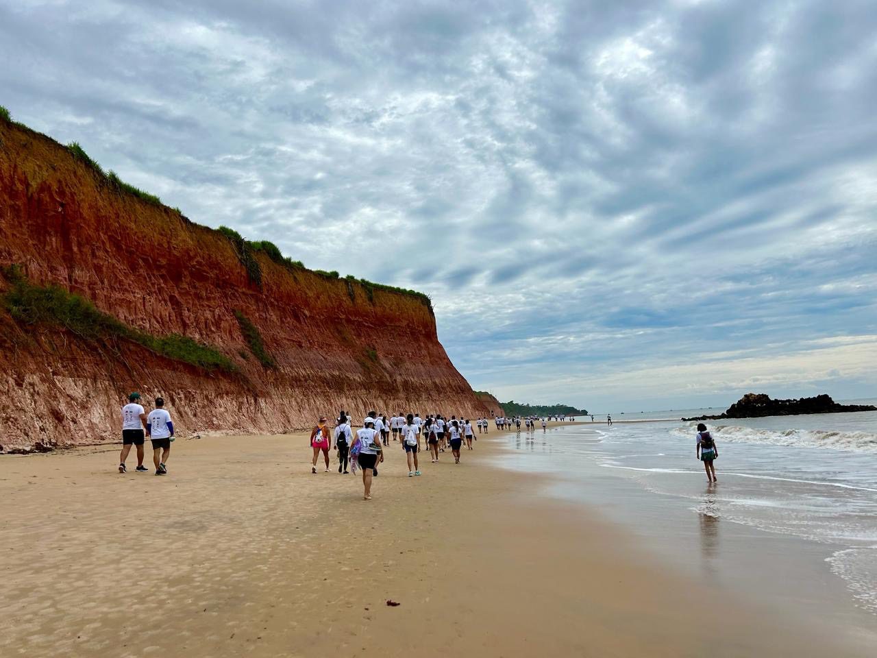 Iema marca Presença na 18ª Caminhada Litorânea em Marataízes