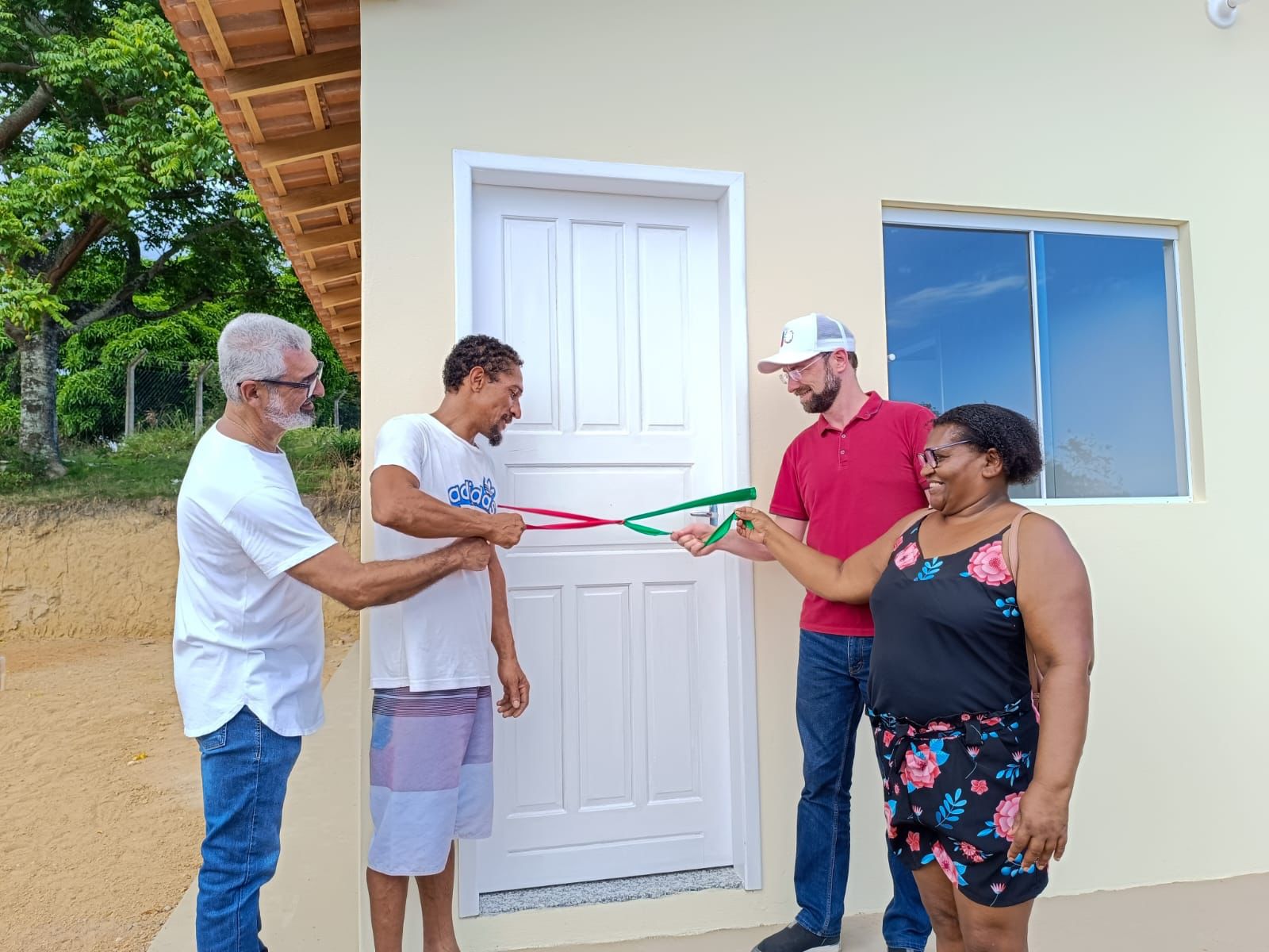 Iniciativa Habitacional: Prefeitura Entrega Mais Casas Populares em Anchieta