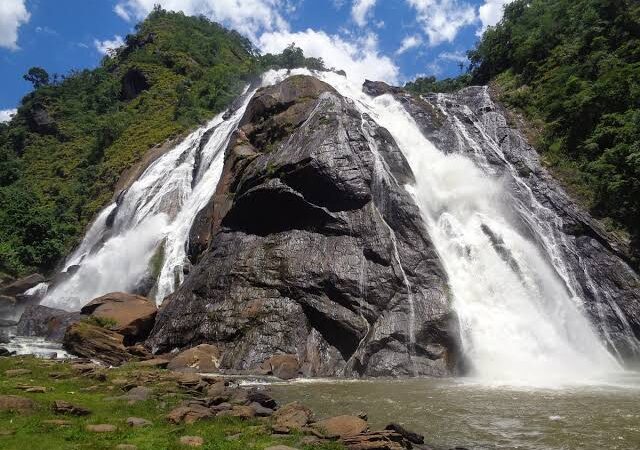 Carnaval em Harmonia com a Natureza: Programação Especial nos Parques Estaduais Cachoeira da Fumaça e Itaúnas