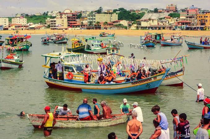 Marataízes: Tradição e Devoção: 114 Anos de Celebração na Festa das Canoas