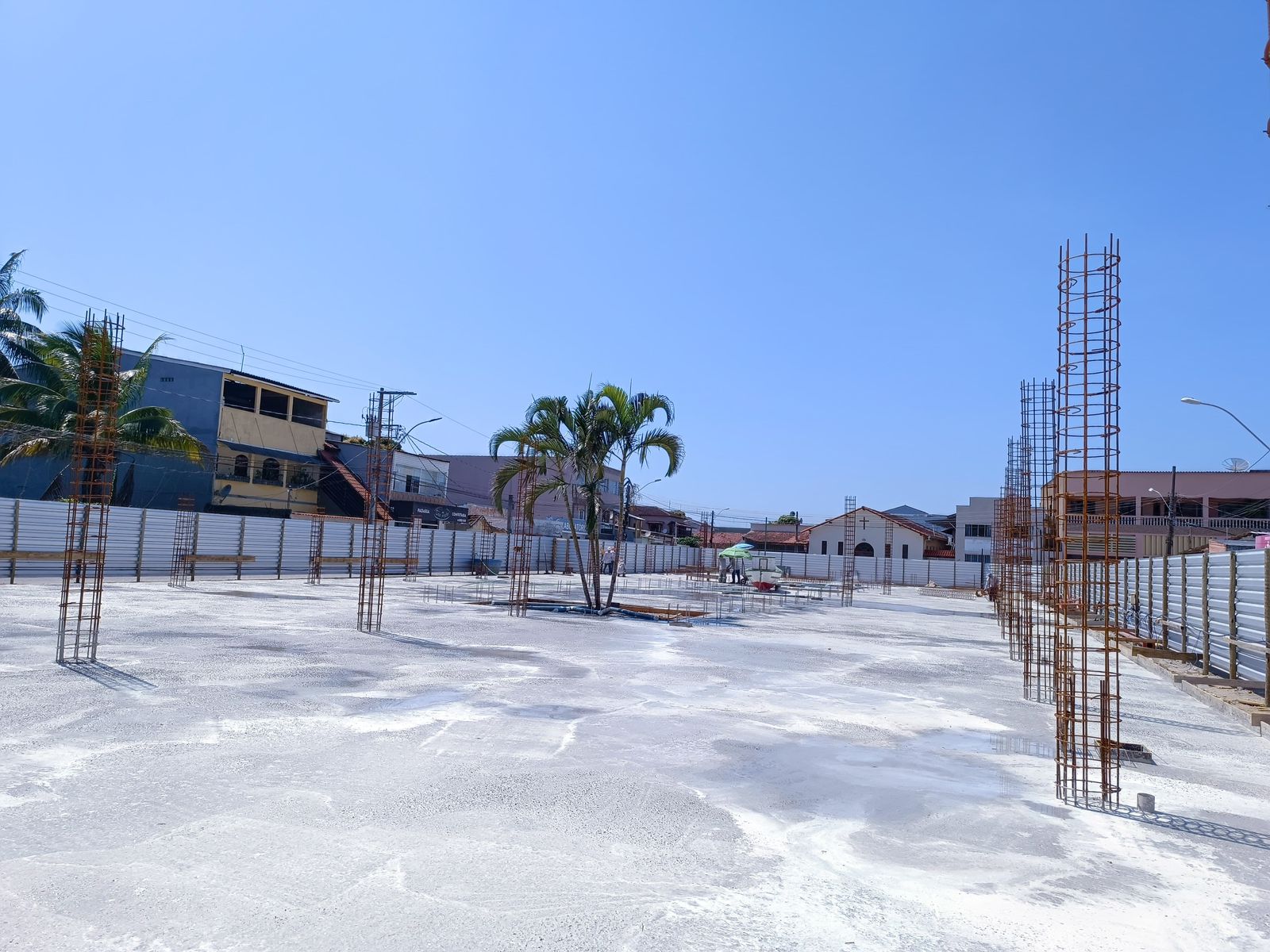 Avanço nas obras da Praça São Pedro em Anchieta marca a nova fase de revitalização