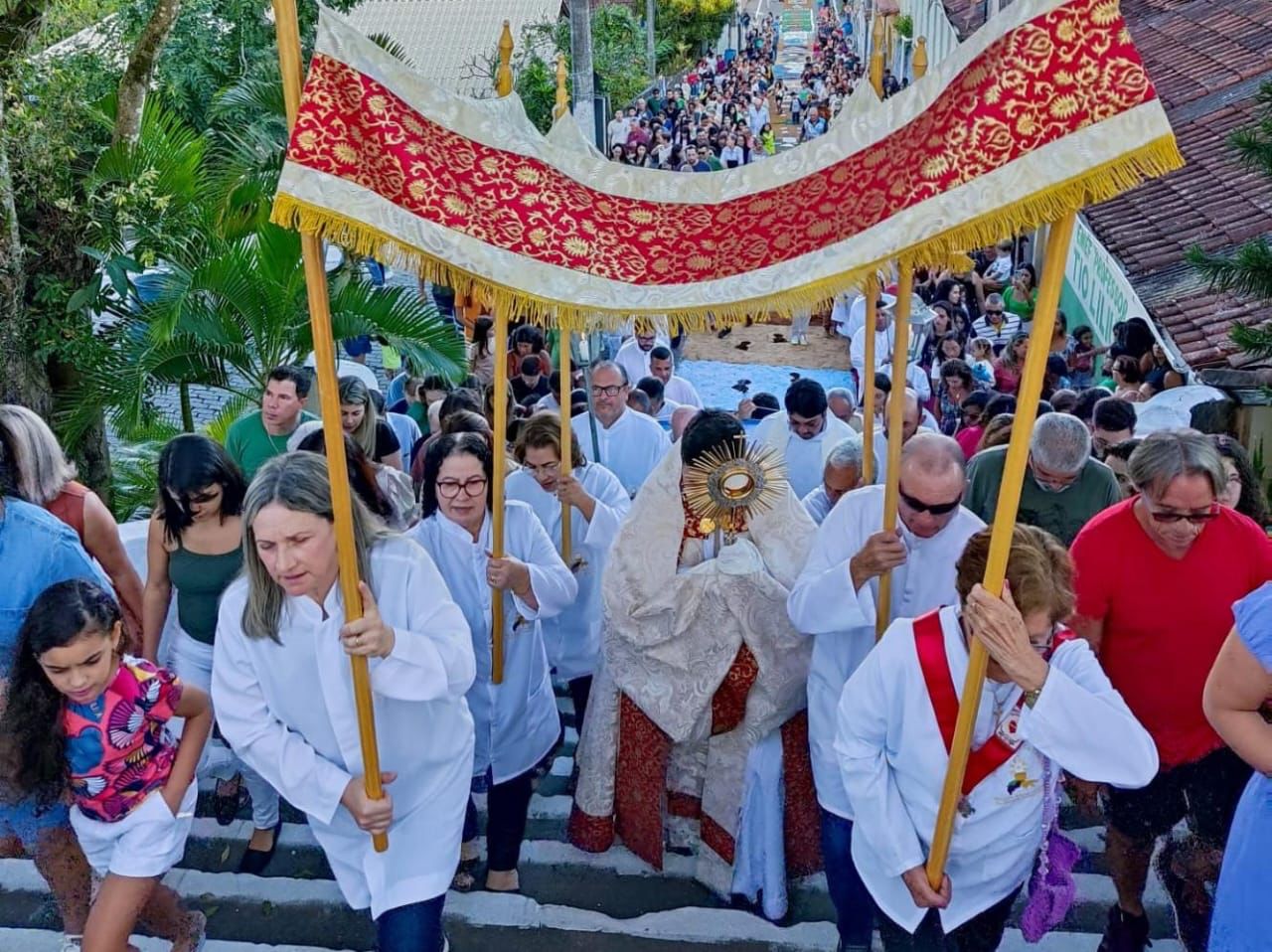 Anchieta realiza celebrações especiais para Corpus Christi