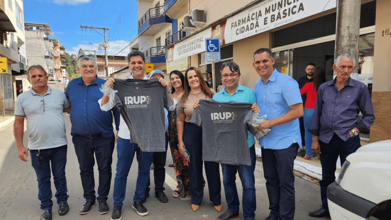 Irupi recebe visita do governador em exercício, que anuncia investimentos e acompanha obras da ES-379