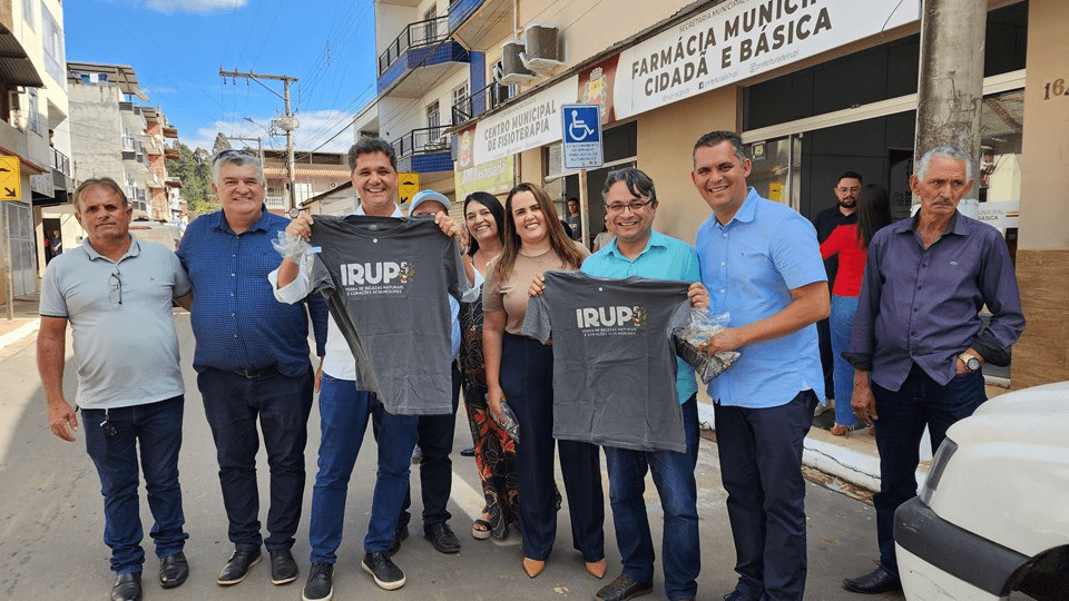 Irupi recebe visita do governador em exercício, que anuncia investimentos e acompanha obras da ES-379