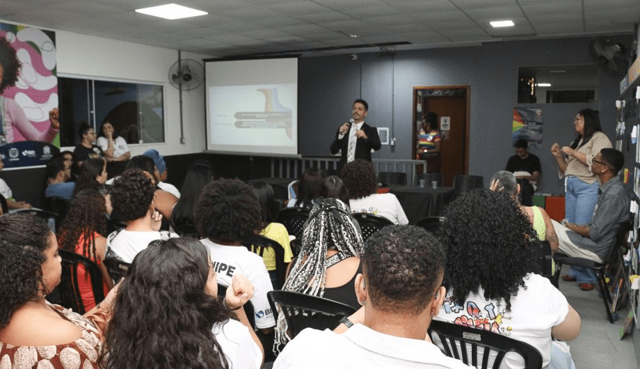 II Fórum Municipal de Cachoeiro debate combate à violência e proteção social contra a LGBTfobia