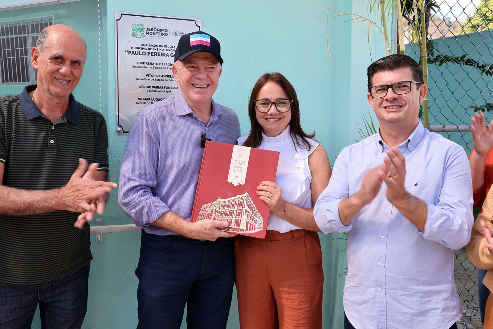 Governo Entrega Obras de Reforma e Adaptação em Escola de Jerônimo Monteiro