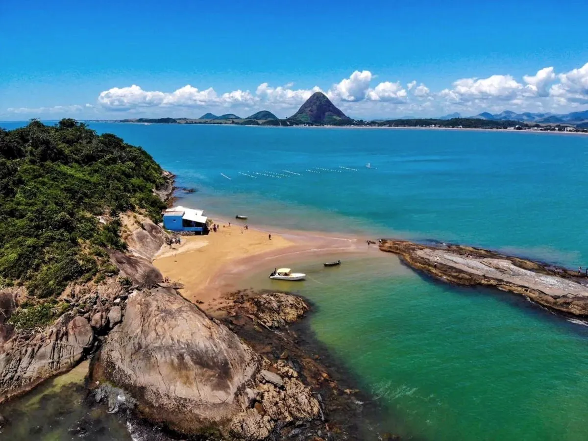 Descubra a Ilha dos Cabritos: O Paraíso de Piúma