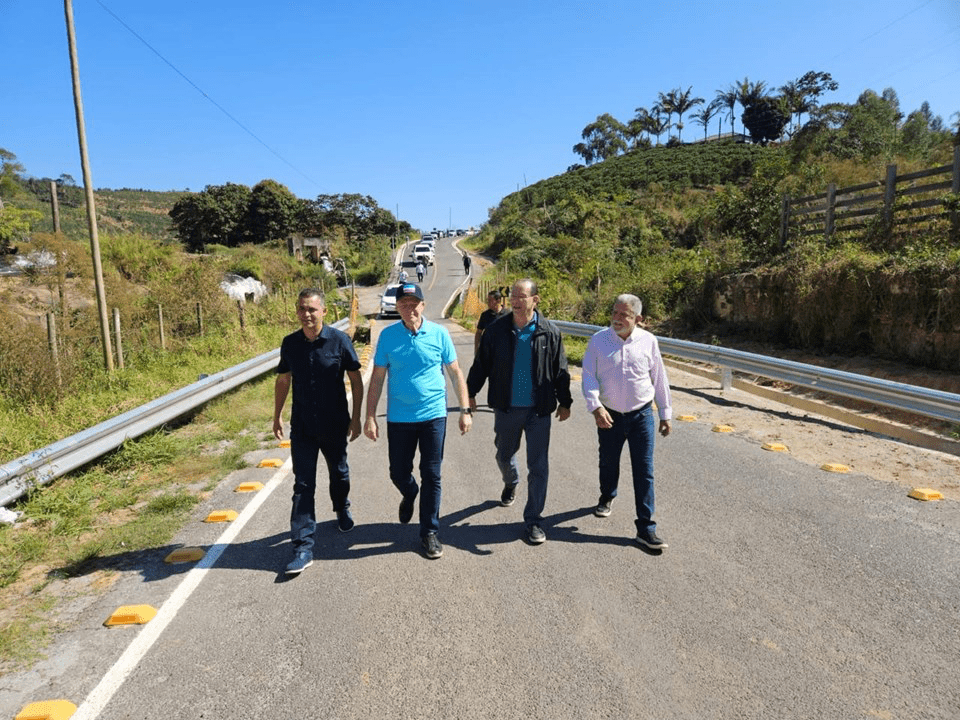 Programa Caminhos do Campo Leva Novas Obras de Pavimentação a Iúna e Ibitirama