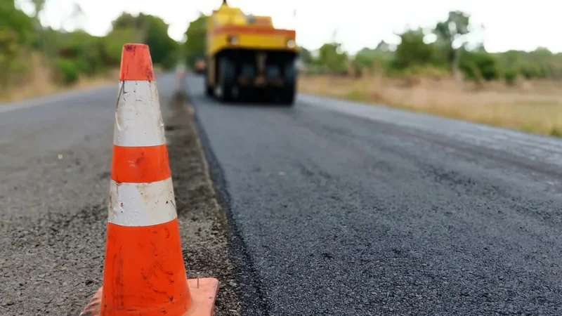 Obras de pavimentação facilitam o tráfego no interior de Cachoeiro